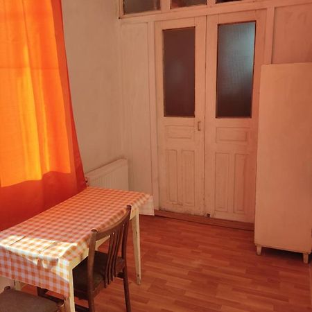 Ferienwohnung Vintage Door Tbilisi Exterior foto
