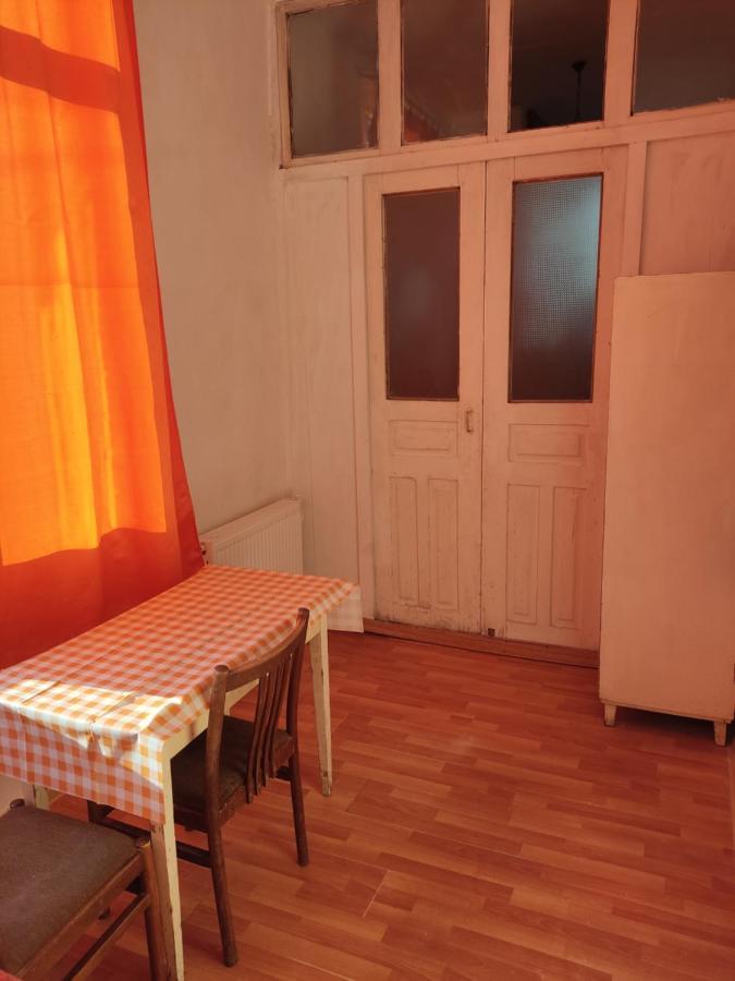 Ferienwohnung Vintage Door Tbilisi Exterior foto